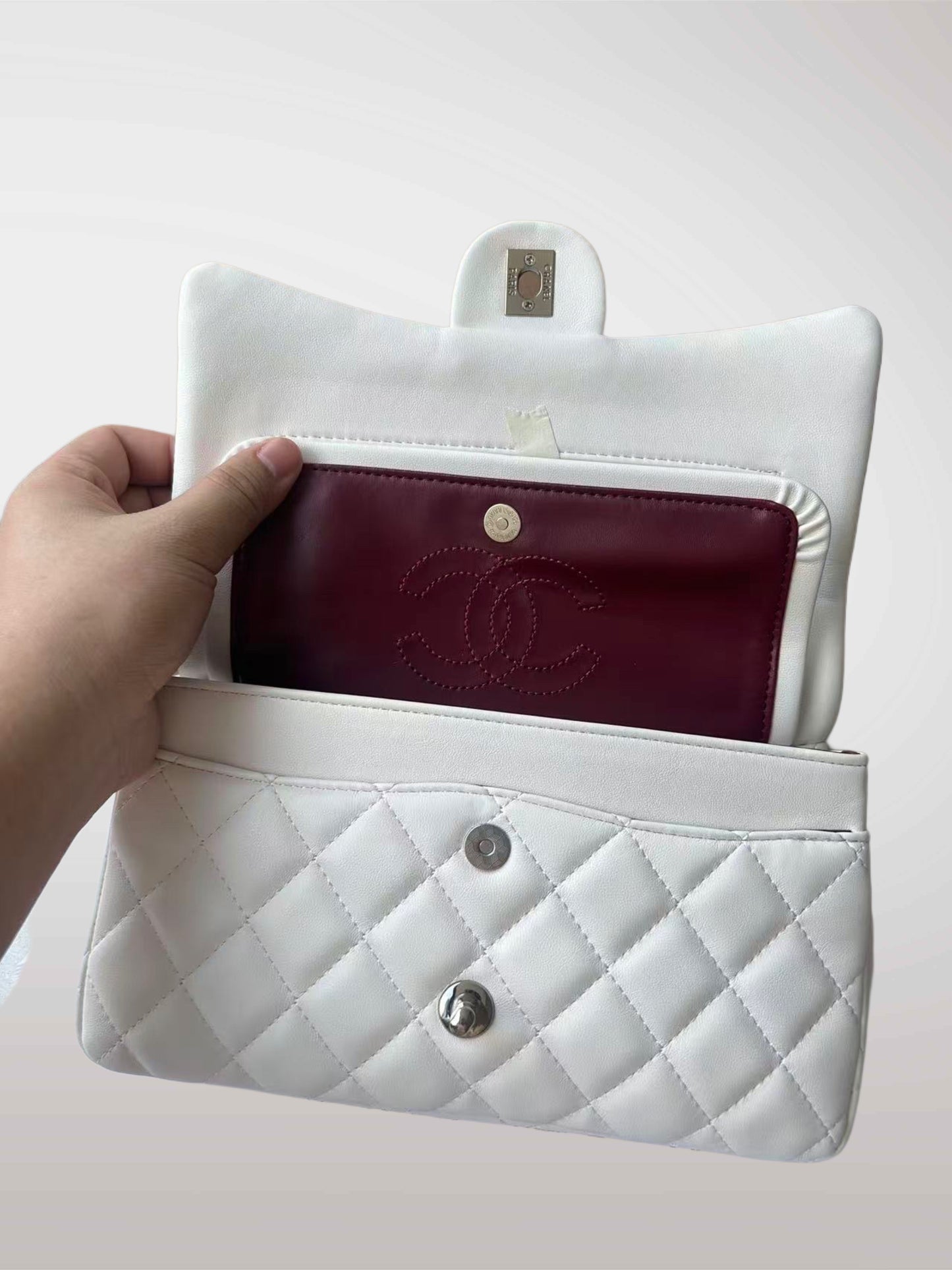 WHITE CLASSIC FLAP BAG