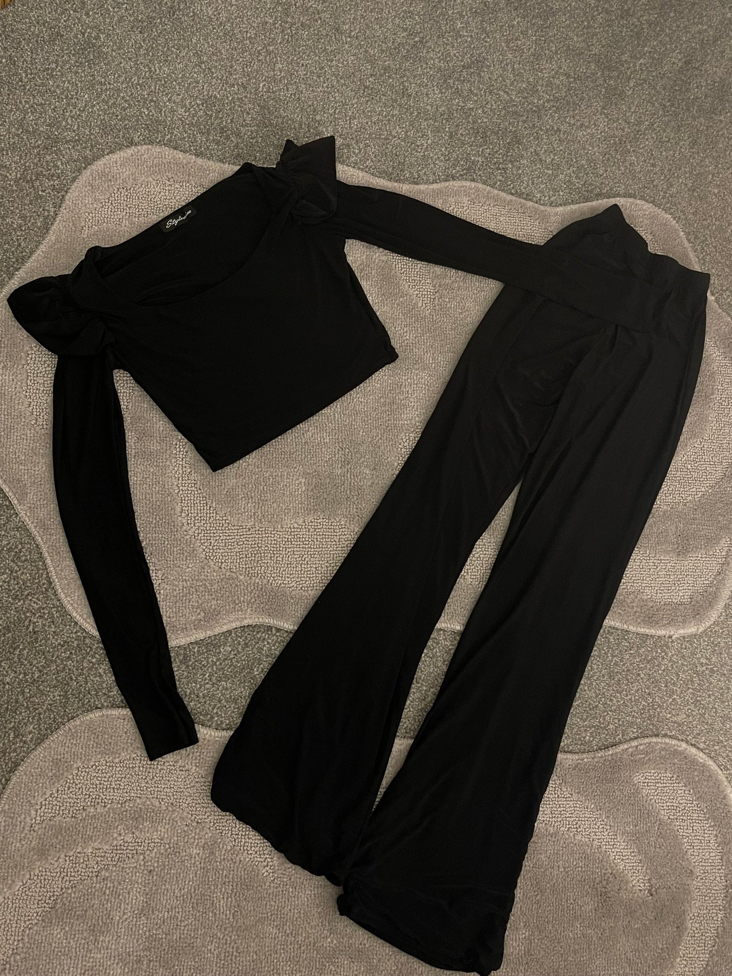 BLACK FRILL SHOULDER LOUNGEWEAR SET