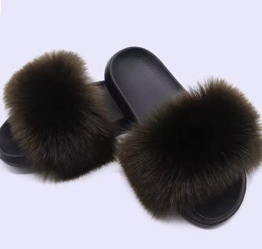 FAUX FUR SLIDERS