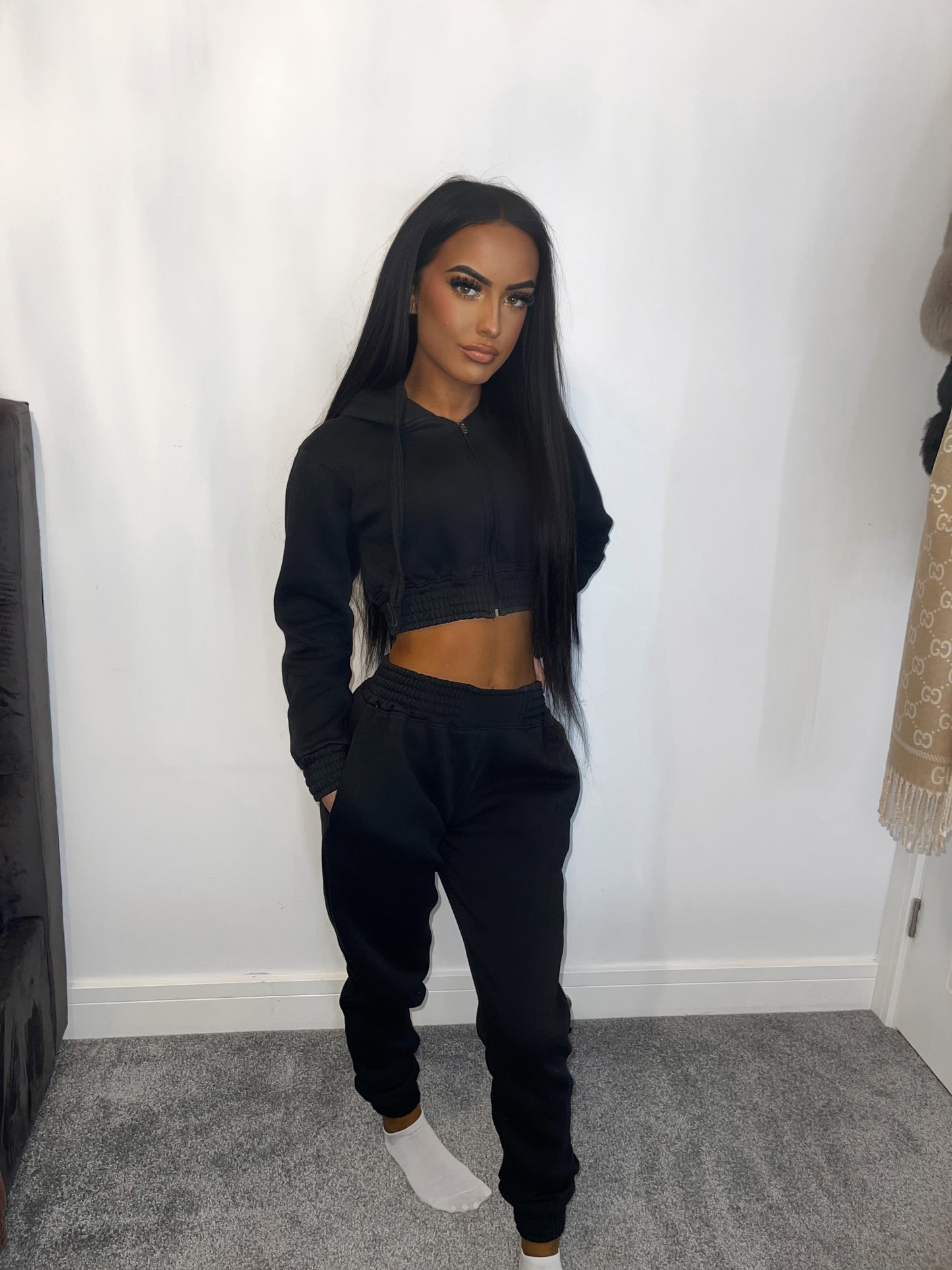 BLACK CROPPED TRACKSUIT
