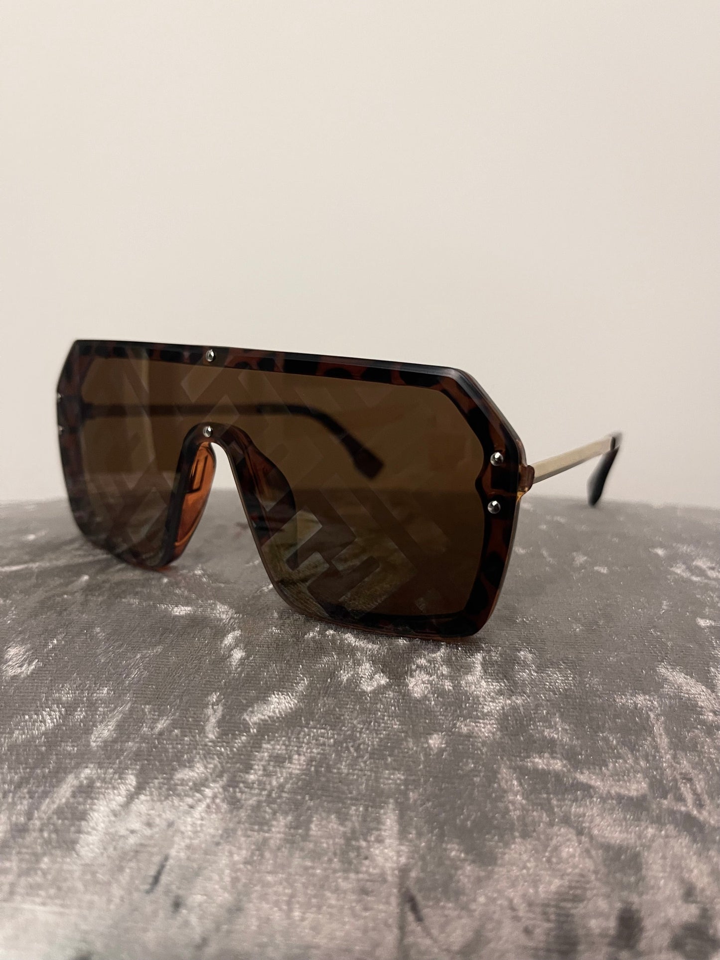 F SUNGLASSES