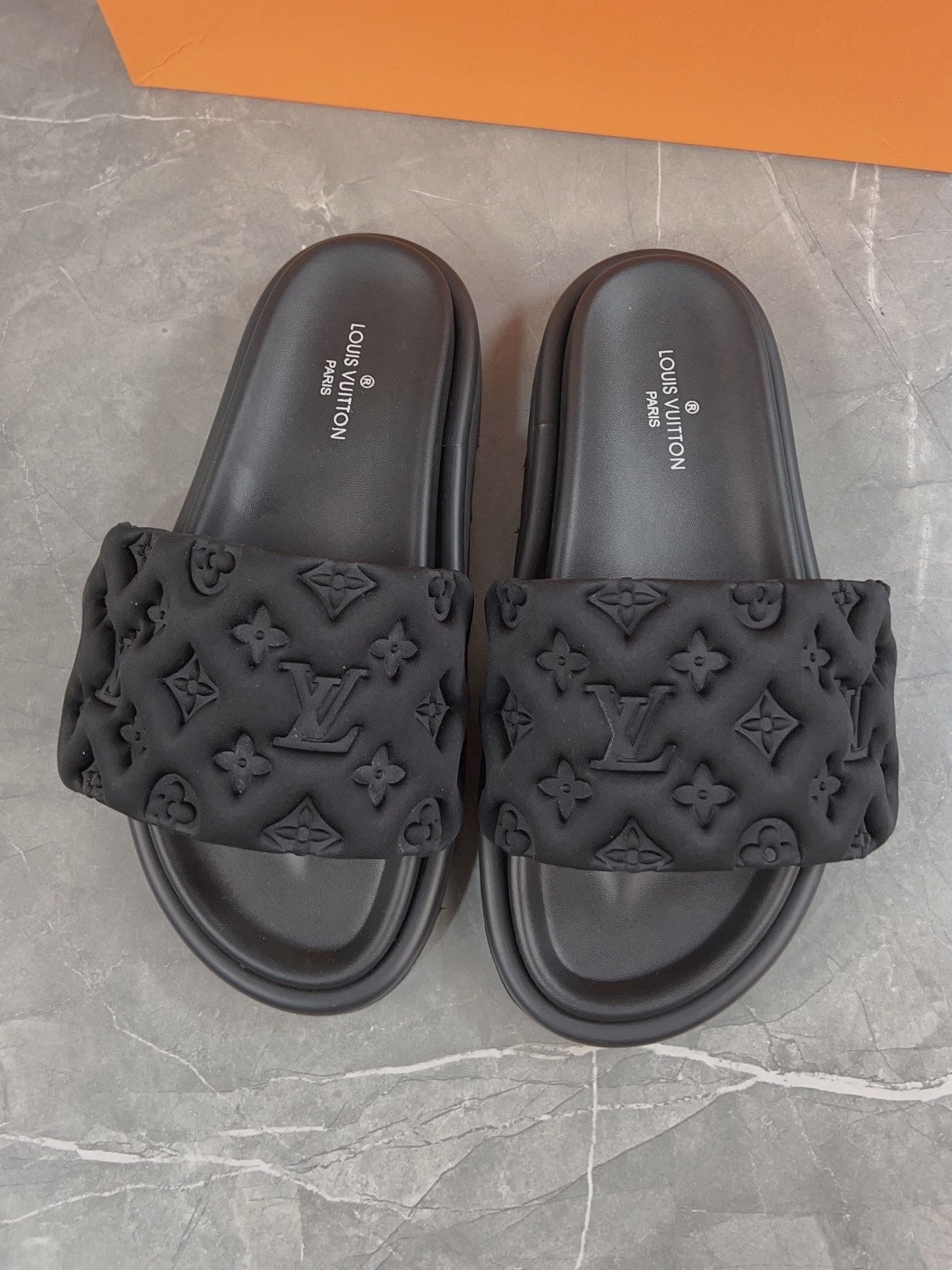 PILLOW SLIDERS