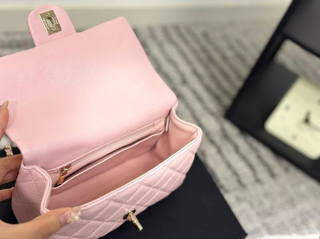 MEDIUM CC BAGS