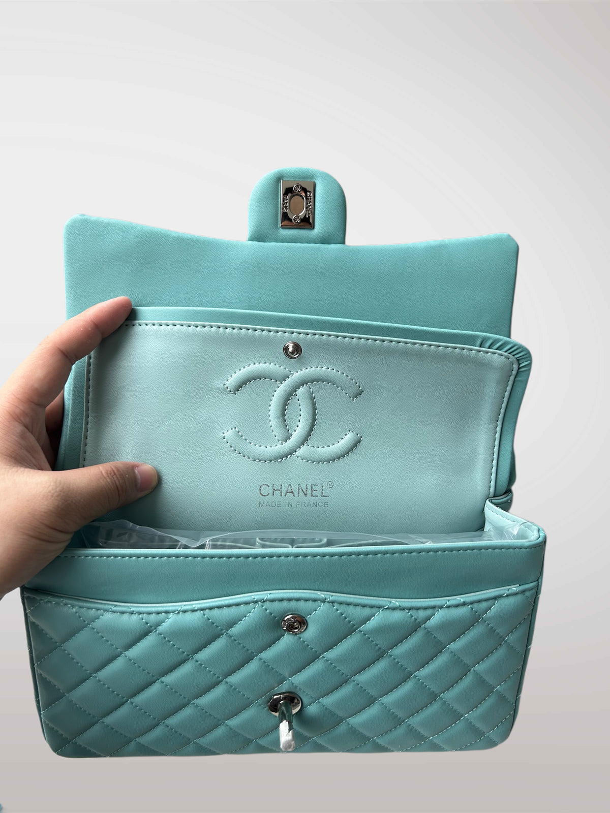 BLUE CLASSIC FLAP BAG