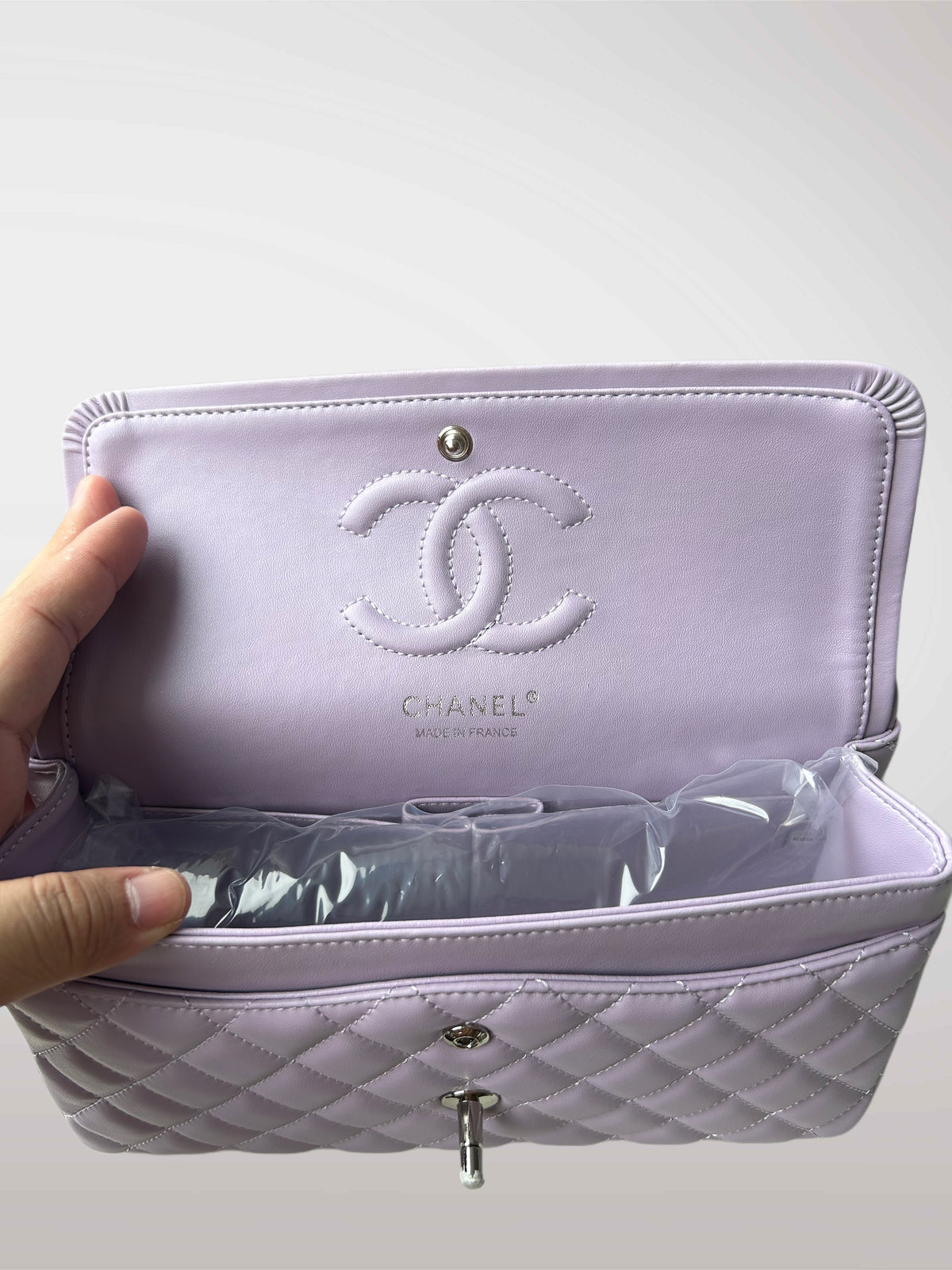 LAVENDER CLASSIC FLAP BAG